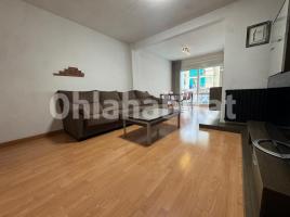 Piso, 93 m², cerca de bus y tren, Calle de Carrió
