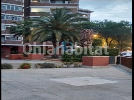 Piso, 105 m², cerca de bus y tren, Calle Joan Miró