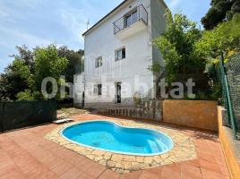 Casa (unifamiliar adosada), 260 m², seminuevo, Zona