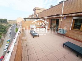 Lloguer àtic, 110 m², prop de bus i tren