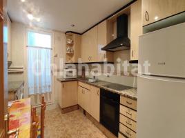 Piso, 75 m², cerca de bus y tren, Calle de Sant Quinti, 33