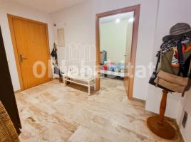 Pis, 151 m², presque neuf, Zona