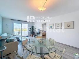 Apartamento, 90 m², seminuevo, Zona