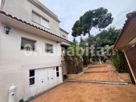Houses (villa / tower), 310 m²