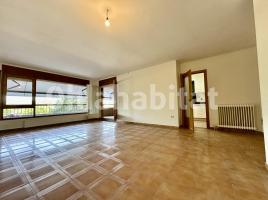 Louer pis, 138 m²