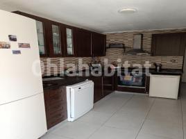 Houses (villa / tower), 220 m², almost new, Calle dels Pugets