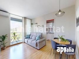 Pis, 82 m², seminou, Zona