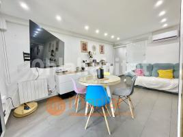 Pis, 80 m², prop de bus i tren, Calle de Francesc Moragas