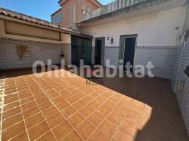 Houses (villa / tower), 650 m², Calle Borrassà