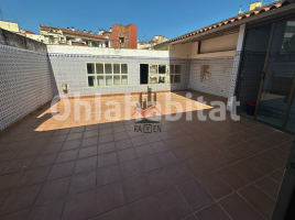 Houses (villa / tower), 650 m², Calle Borrassà