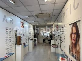 Local comercial, 108 m², cerca de bus y tren, Calle de Josep Anselm Clavé