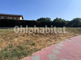, 320 m²