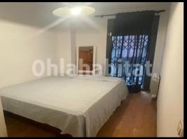 Dúplex, 89 m², cerca bus y metro, Calle del Freser