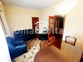 Casa (unifamiliar adosada), 230 m², cerca de bus y tren