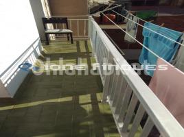 Pis, 70 m², prop de bus i tren