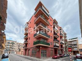 Pis, 96 m², Calle del Notari Salvador Dalí, 1