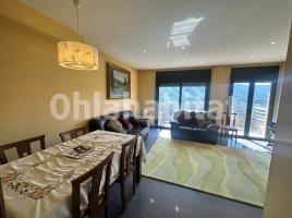 Pis, 102 m², seminou