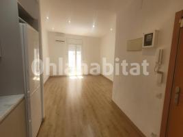 Estudi, 45 m², prop de bus i tren, Calle Sant Vicenç 