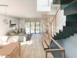  (unifamiliar adossada), 228 m², presque neuf, Zona