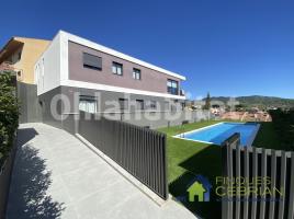 For rent flat, 90 m², almost new