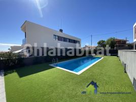 For rent flat, 90 m², almost new