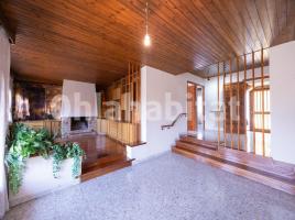Casa (chalet / torre), 393 m², cerca de bus y tren