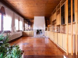 Casa (chalet / torre), 393 m², cerca de bus y tren