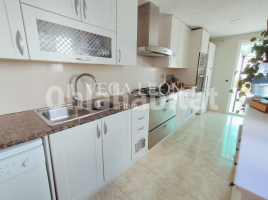 Dúplex, 156 m², prop de bus i tren