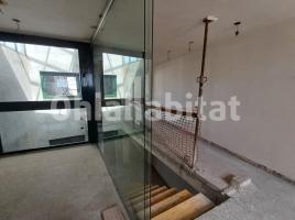 Casa (unifamiliar adosada), 360 m², seminuevo, Calle de Raval
