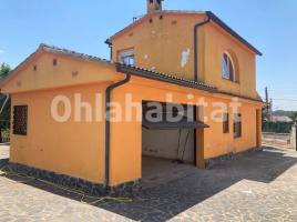  (xalet / torre), 238 m², Calle Rosella, 25