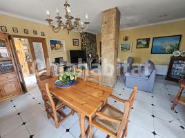 Casa (xalet / torre), 242 m²