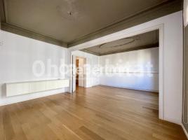 Lloguer pis, 179 m², prop de bus i tren, Calle de Còrsega