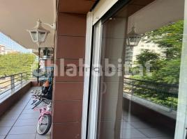 Piso, 102 m², cerca de bus y tren, Avenida BEJAR