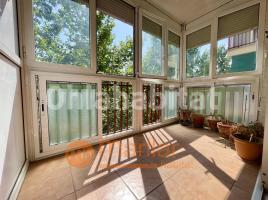 Pis, 68 m², prop bus i metro, Rambla de Prim
