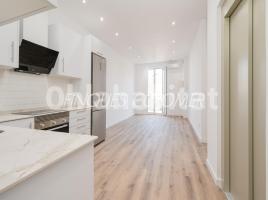 Pis, 82 m², près de bus et de train, Calle del Pintor Murillo