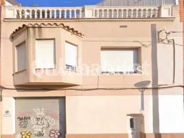 Propiedad vertical, 270 m², cerca bus y metro, Calle de Mascaró