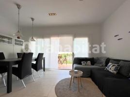 Apartament, 61 m², Avenida Emporda, 8