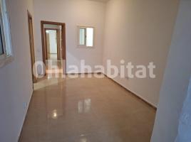 Flat, 70 m², near bus and train