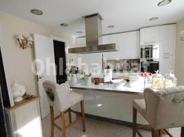 Casa (unifamiliar adossada), 270 m², prop de bus i tren