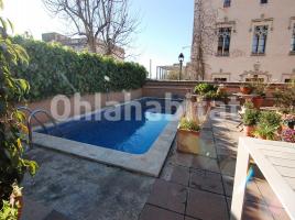 Casa (unifamiliar adossada), 270 m², prop de bus i tren