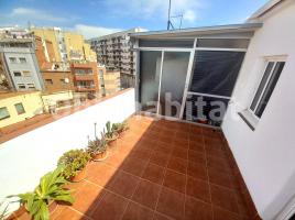 Àtic, 62 m², près de bus et de train