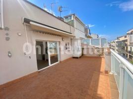 Attic, 52 m², near bus and train