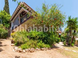 Casa (unifamiliar aislada), 441.10 m², cerca de bus y tren