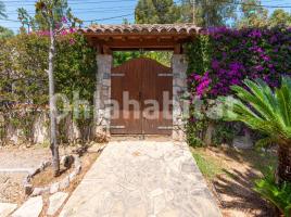 Casa (unifamiliar aislada), 441.10 m², cerca de bus y tren