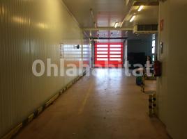 , 635 m²
