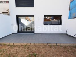 Piso, 85 m², cerca de bus y tren