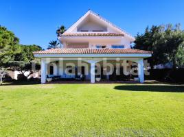Houses (detached house), 820 m², near bus and train