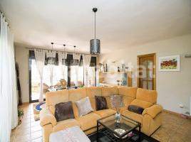 Casa (unifamiliar aïllada), 218 m², prop de bus i tren, seminou