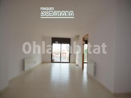 Duplex, 135 m², near bus and train, almost new, PASSEIG VERDAGUER