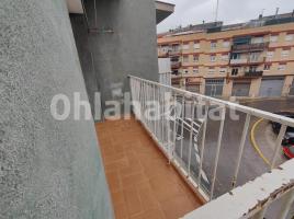Pis, 65 m², prop de bus i tren